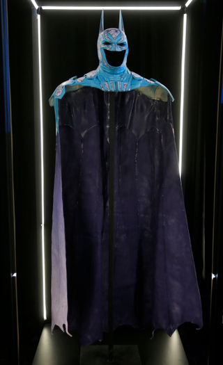 Illustration for article titled Batman Gets Weird When Artists Redesign His Cape and Cowl